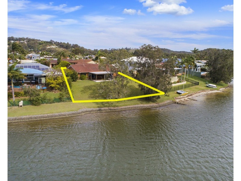 194 Acanthus Avenue, Burleigh Waters QLD 4220