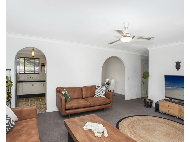 152 Burleigh Street, Burleigh Waters QLD 4220