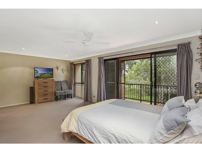 2/10 Cantala Avenue, Miami QLD 4220