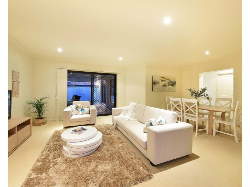 6 Tropicana Circuit, Burleigh Waters QLD 4220