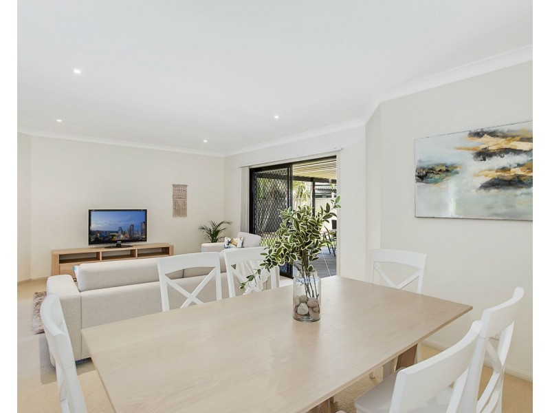 6 Tropicana Circuit, Burleigh Waters QLD 4220