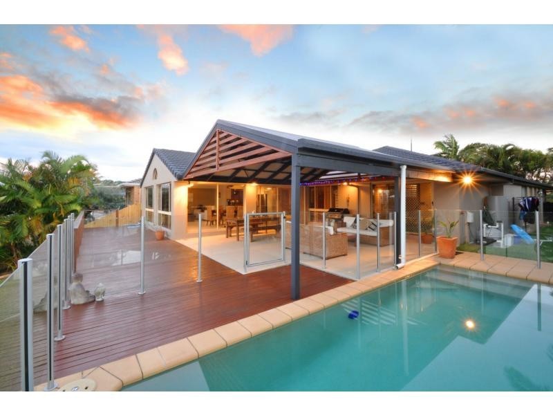 21 Wedgebill Parade, Burleigh Waters QLD 4220