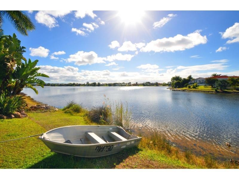 21 Wedgebill Parade, Burleigh Waters QLD 4220
