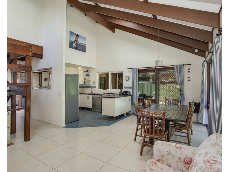 36 Kingfisher Crescent, Burleigh Waters QLD 4220