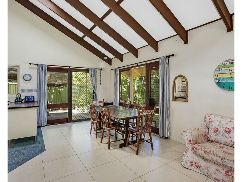 36 Kingfisher Crescent, Burleigh Waters QLD 4220