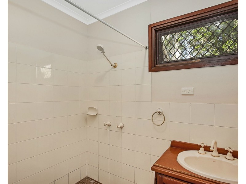 36 Kingfisher Crescent, Burleigh Waters QLD 4220