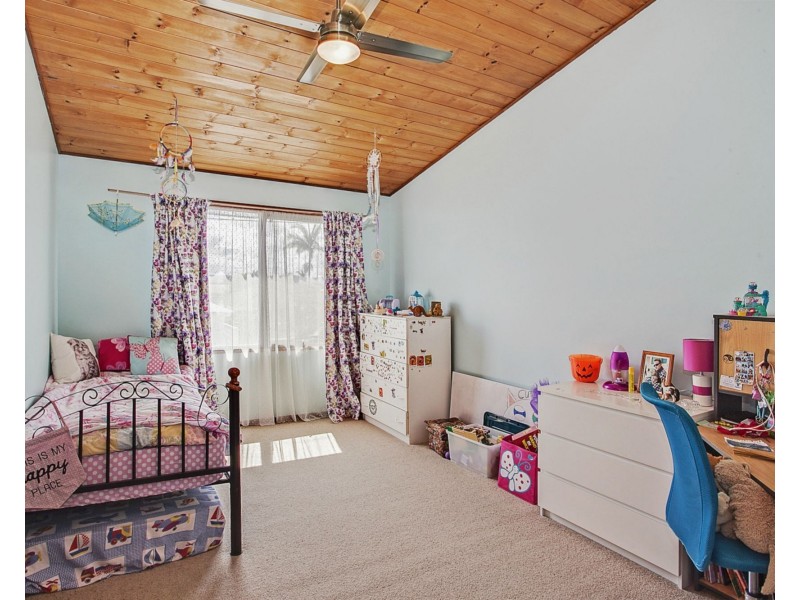 36 Kingfisher Crescent, Burleigh Waters QLD 4220