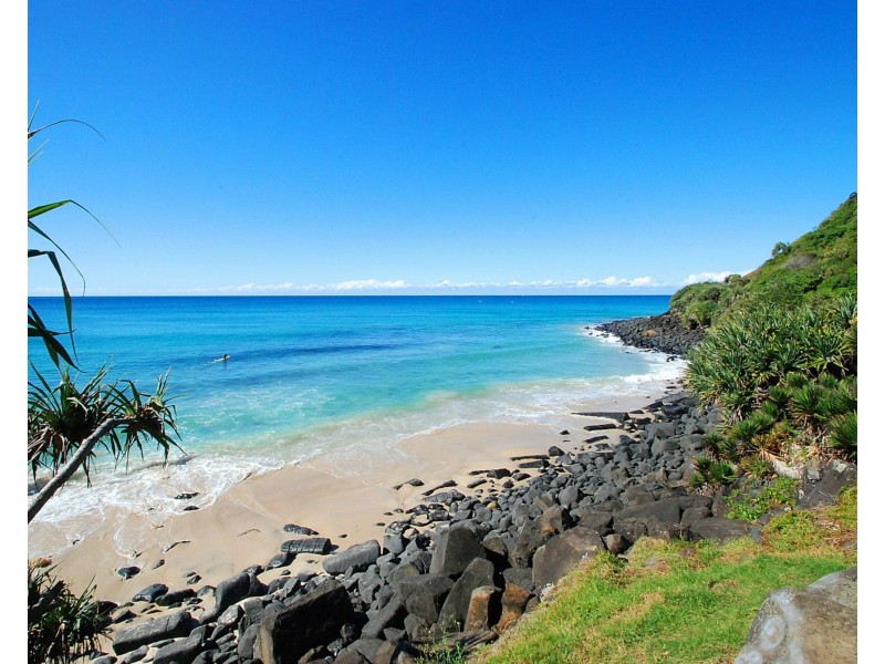 36 Kingfisher Crescent, Burleigh Waters QLD 4220