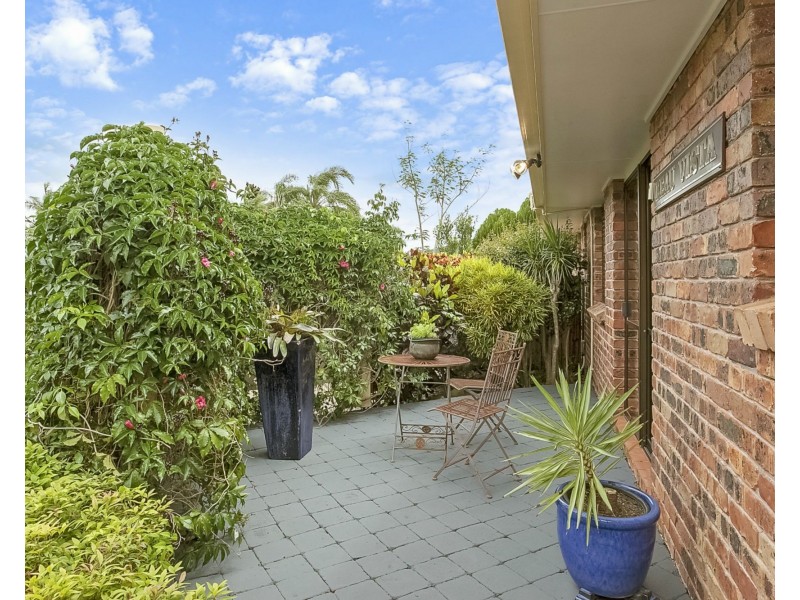 3 Swan Place, Burleigh Waters QLD 4220