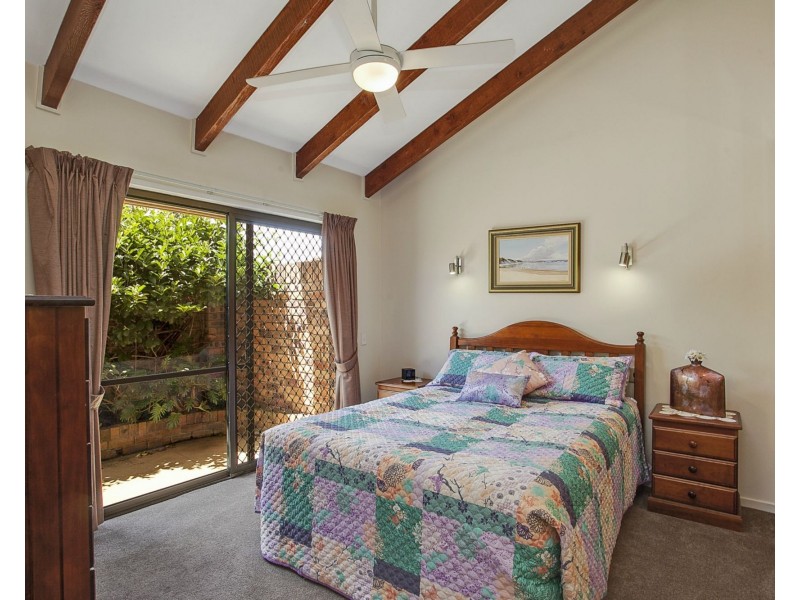 3 Swan Place, Burleigh Waters QLD 4220