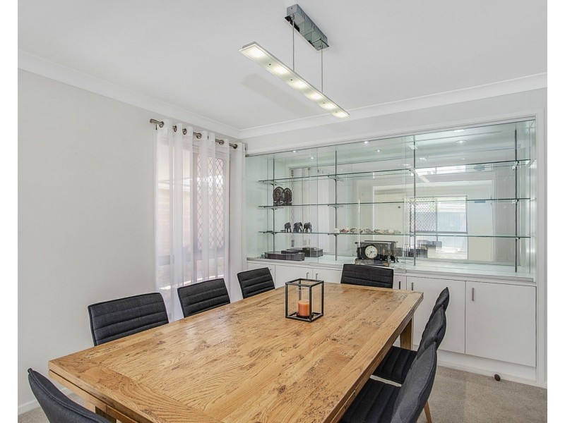 18 Anthony Drive, Burleigh Waters QLD 4220