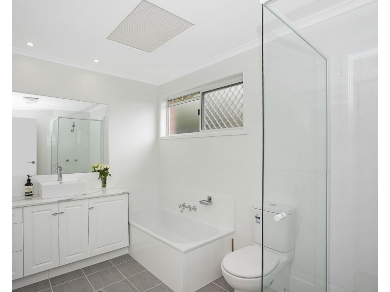 4/25 Wagtail Court, Burleigh Waters QLD 4220