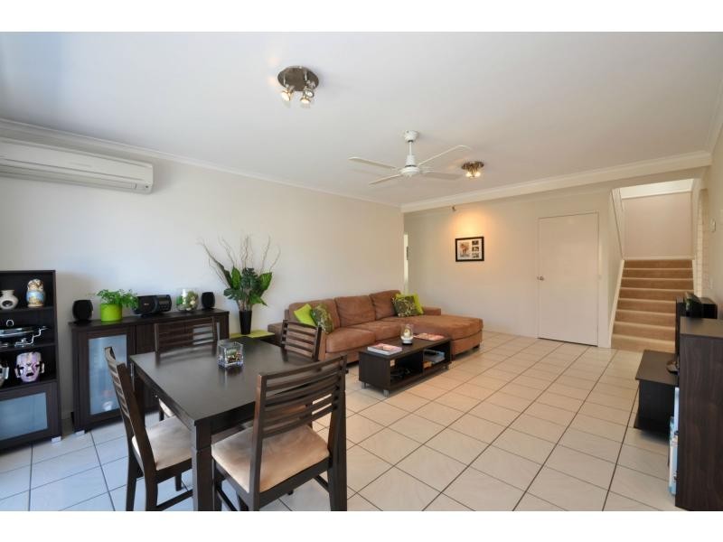 157 Acanthus Avenue, Burleigh Waters QLD 4220