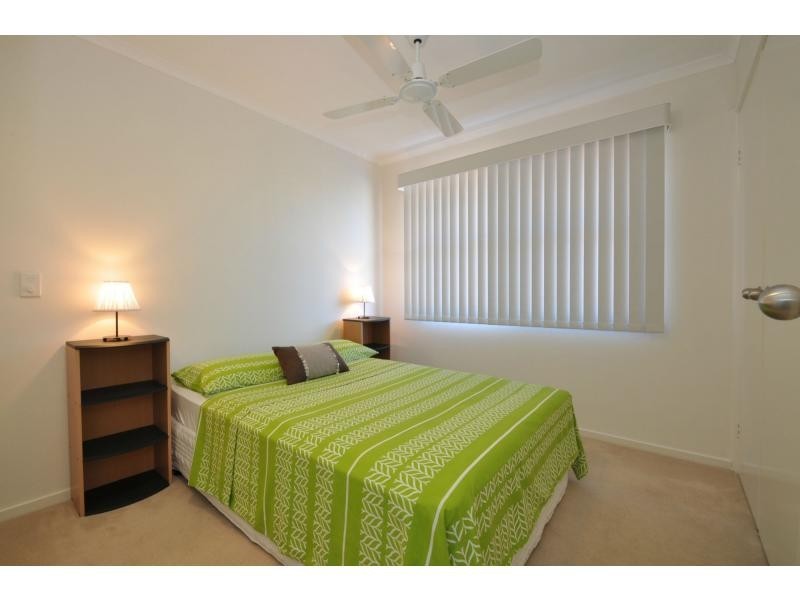 157 Acanthus Avenue, Burleigh Waters QLD 4220