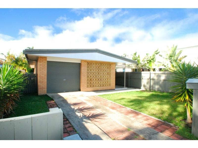 165 Nobby Parade, Miami QLD 4220