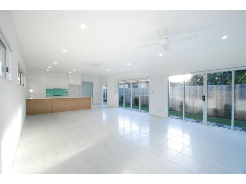 135 Nobby Parade, Miami QLD 4220