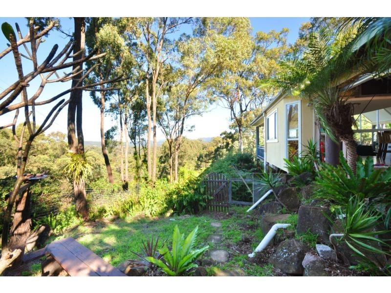 11 Ladds Ridge Road, Burleigh Heads QLD 4220