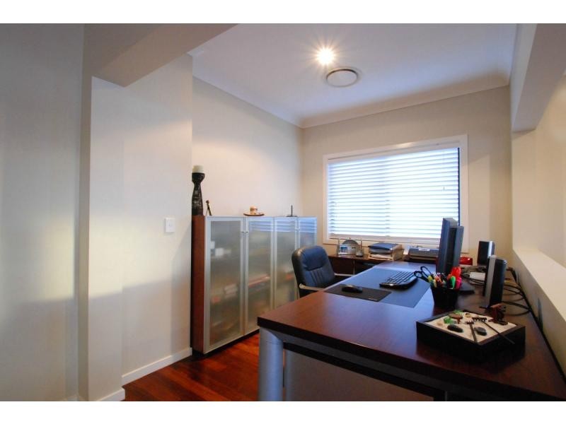 5 St Paul Crescent, Varsity Lakes QLD 4227