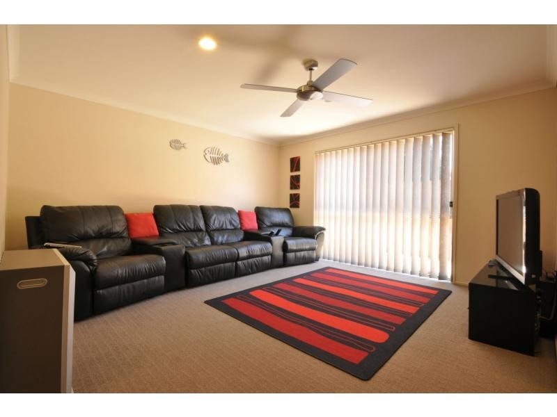 3/16 Gardendale Crescent, Burleigh Waters QLD 4220
