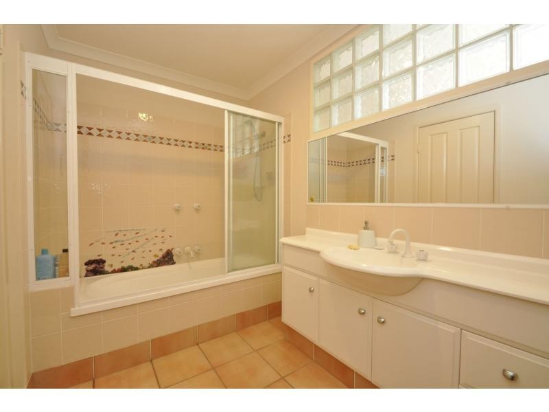 3/16 Gardendale Crescent, Burleigh Waters QLD 4220