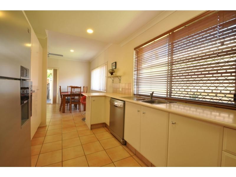 3/16 Gardendale Crescent, Burleigh Waters QLD 4220