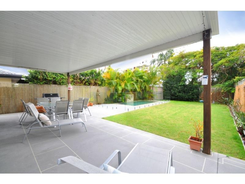 157 Nobby Parade, Miami QLD 4220