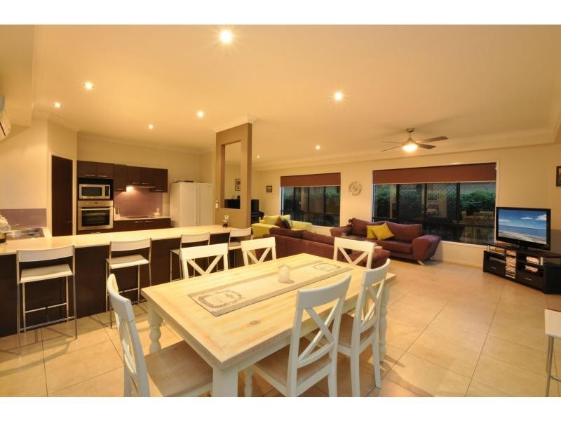 157 Nobby Parade, Miami QLD 4220