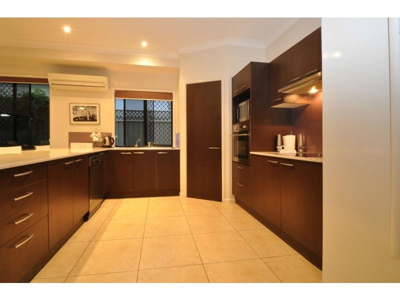 157 Nobby Parade, Miami QLD 4220