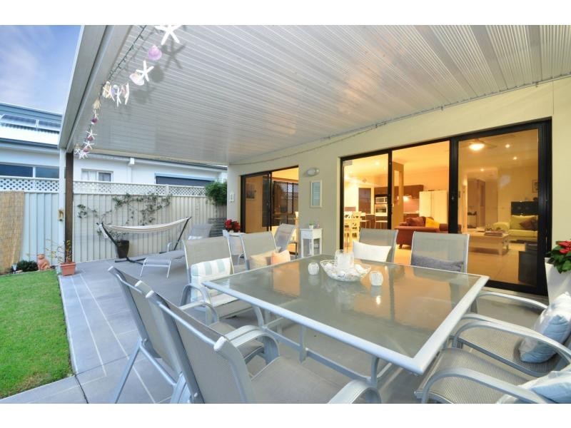 157 Nobby Parade, Miami QLD 4220