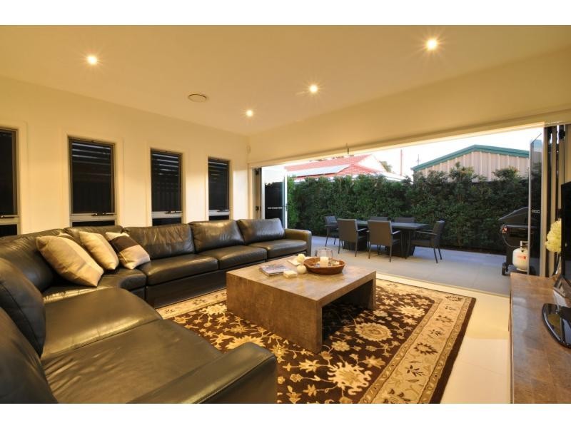 1/40 Albion Avenue, Miami QLD 4220