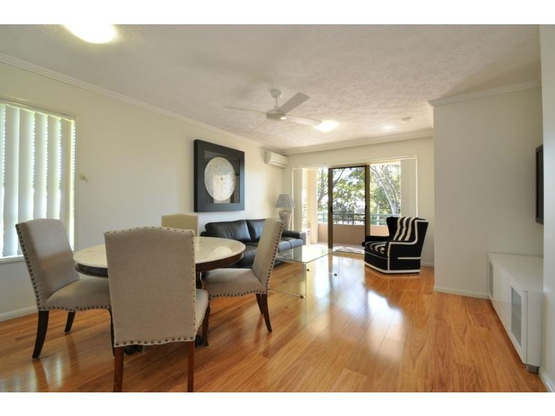 1/32 East Street, Burleigh Heads QLD 4220