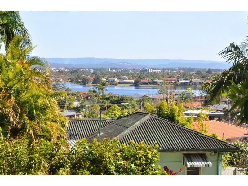 1/32 East Street, Burleigh Heads QLD 4220