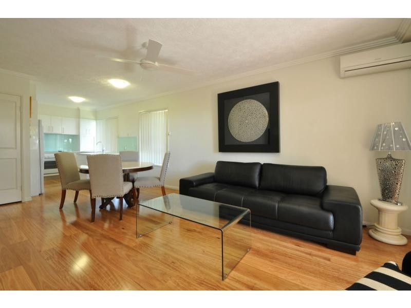 1/32 East Street, Burleigh Heads QLD 4220