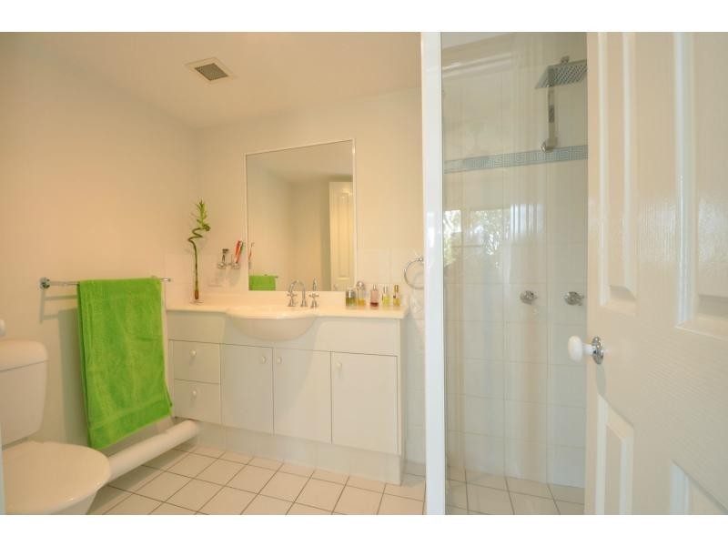 1/32 East Street, Burleigh Heads QLD 4220