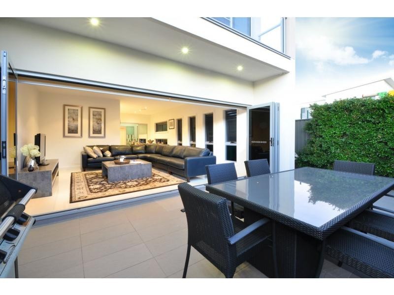 1/40 Albion Avenue, Miami QLD 4220