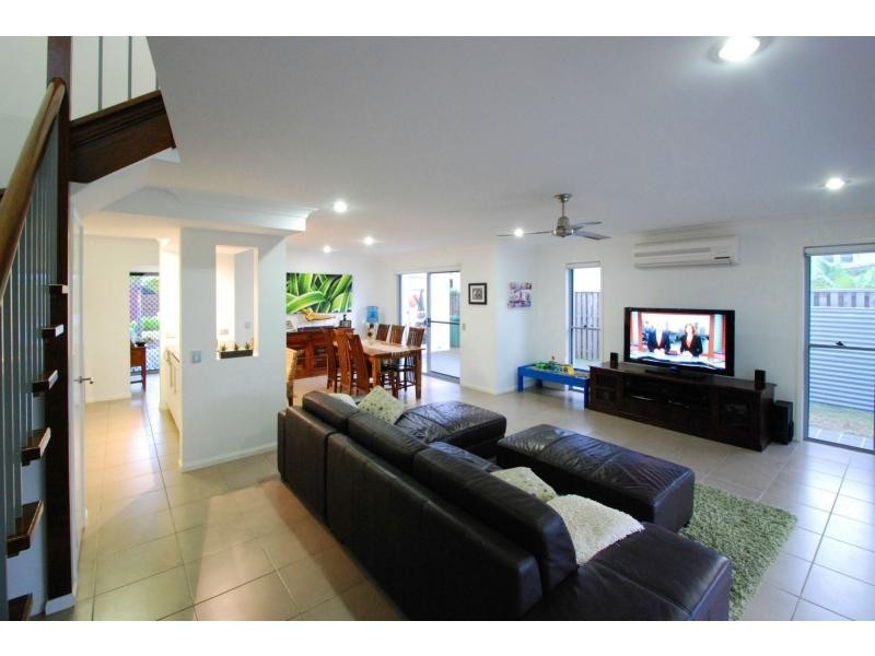 49 Barcelona Way, Burleigh Waters QLD 4220