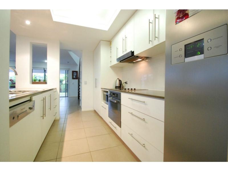 49 Barcelona Way, Burleigh Waters QLD 4220