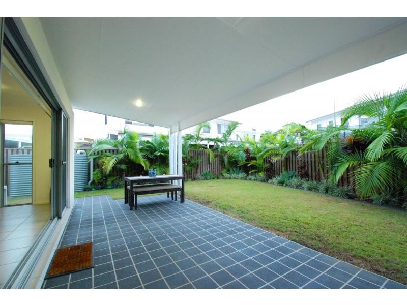 49 Barcelona Way, Burleigh Waters QLD 4220