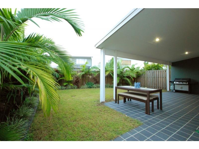 49 Barcelona Way, Burleigh Waters QLD 4220