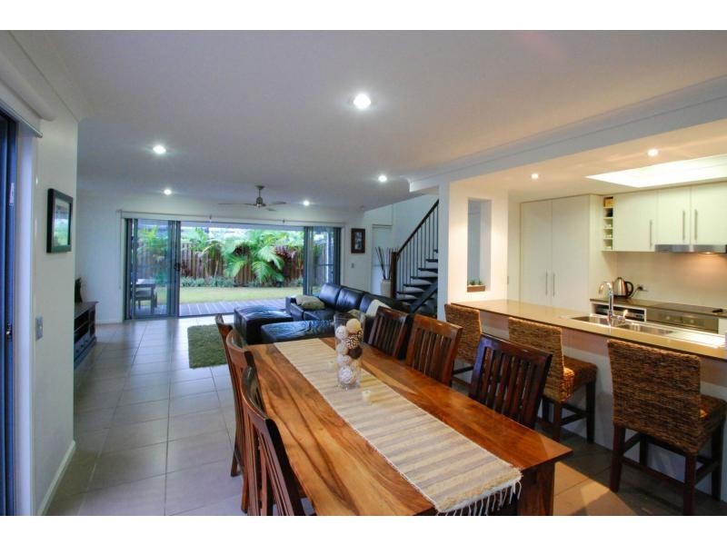 49 Barcelona Way, Burleigh Waters QLD 4220