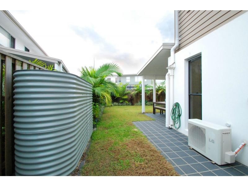 49 Barcelona Way, Burleigh Waters QLD 4220