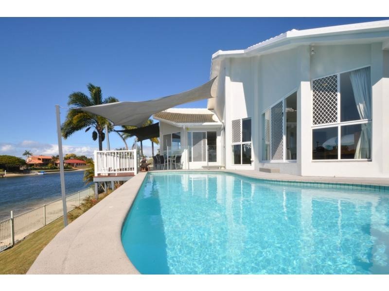 58 Rumrunner Street, Mermaid Waters QLD 4218