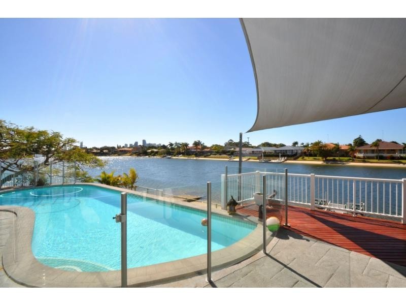 58 Rumrunner Street, Mermaid Waters QLD 4218