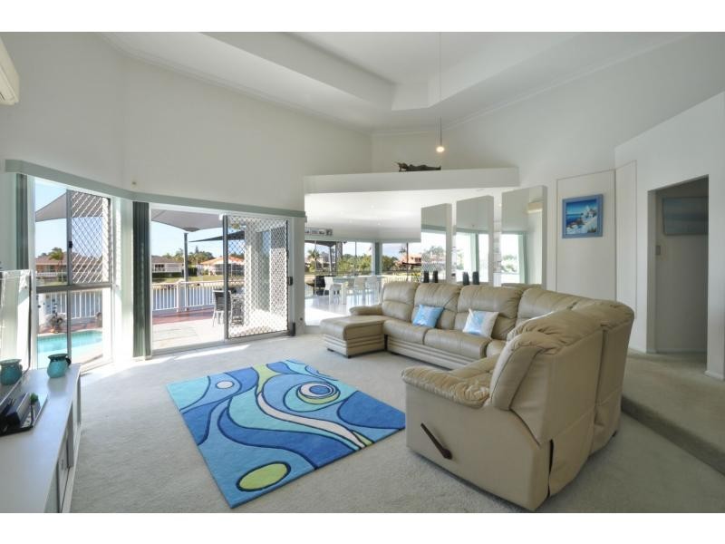 58 Rumrunner Street, Mermaid Waters QLD 4218