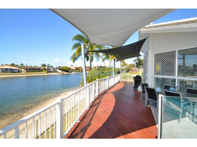 58 Rumrunner Street, Mermaid Waters QLD 4218