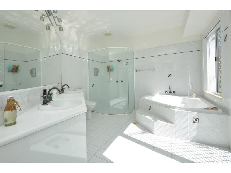 58 Rumrunner Street, Mermaid Waters QLD 4218