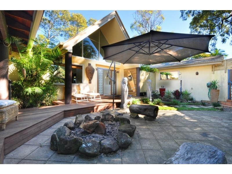 11 Ladds Ridge Road, Burleigh Heads QLD 4220