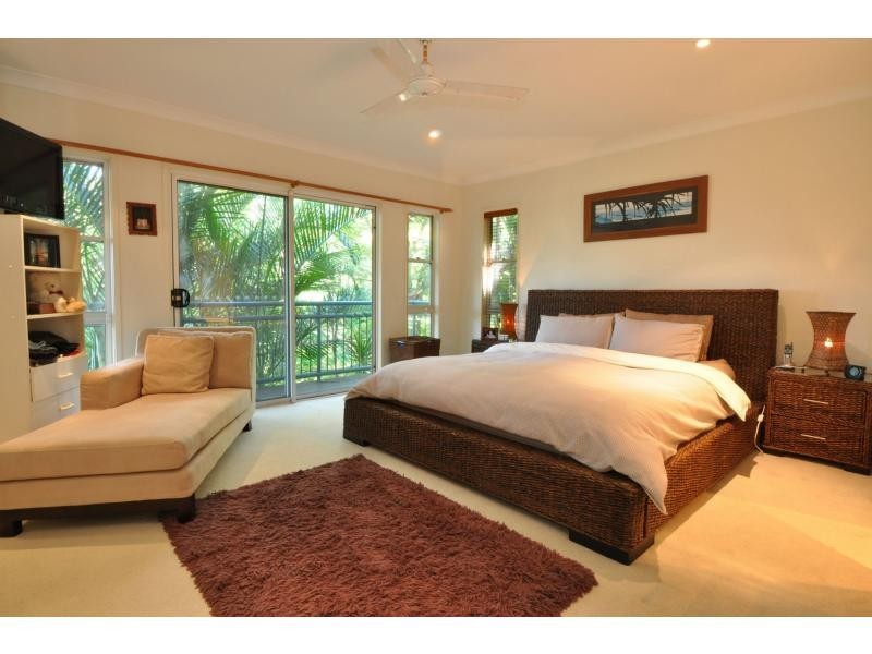 11 Ladds Ridge Road, Burleigh Heads QLD 4220