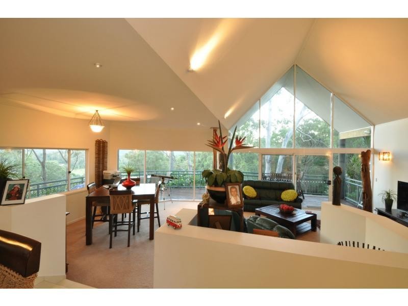 11 Ladds Ridge Road, Burleigh Heads QLD 4220