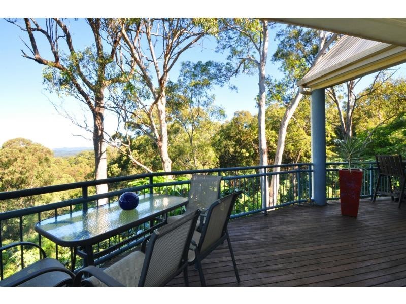 11 Ladds Ridge Road, Burleigh Heads QLD 4220